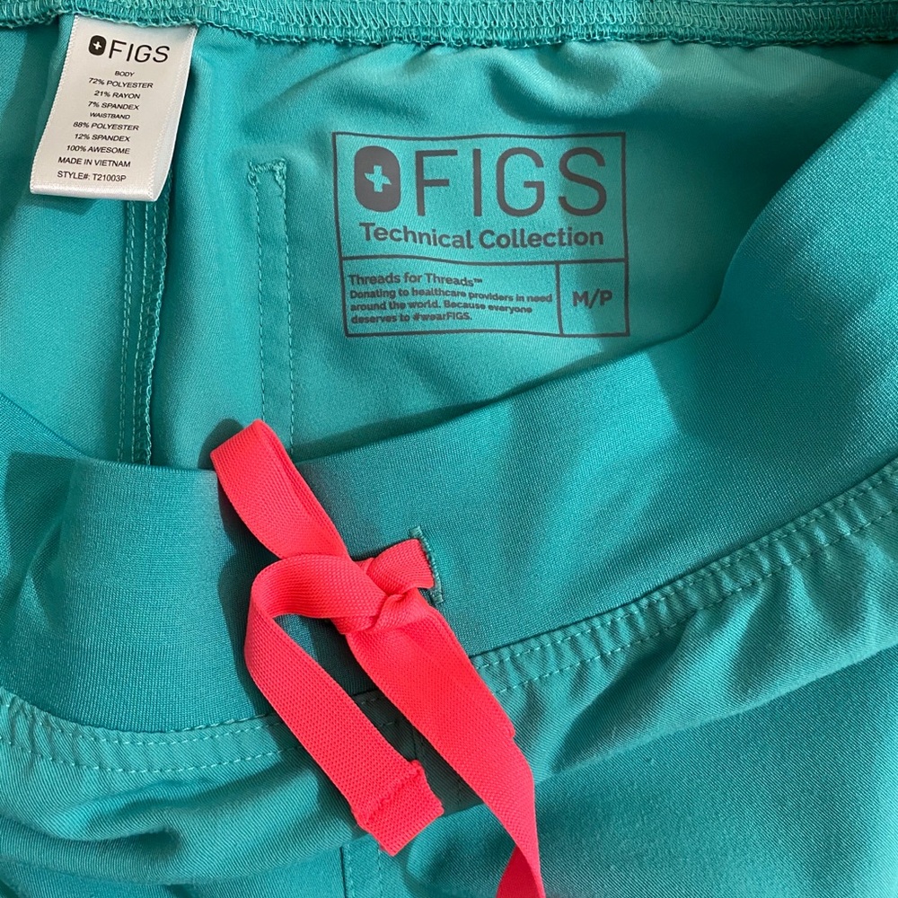 Figs Livingston Surgical Green
